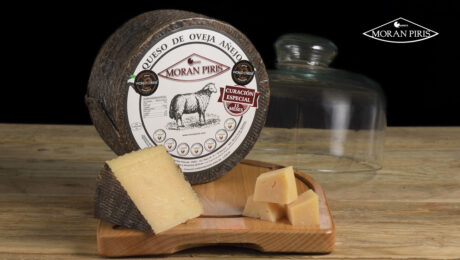 Cómo-disfrutar-de-una-cena-de-Nochebuena-inolvidable-con-los-quesos-extremeños-Morán-Piris Cómo disfrutar de una cena de Nochebuena inolvidable con los quesos extremeños Morán Piris